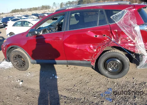 2018 Toyota Rav4 Le z USA, uszkodzony, nr VIN 2T3ZFREV9JW488845